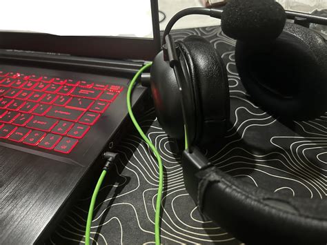 Gaming headset not detected as mic and audio at same time.